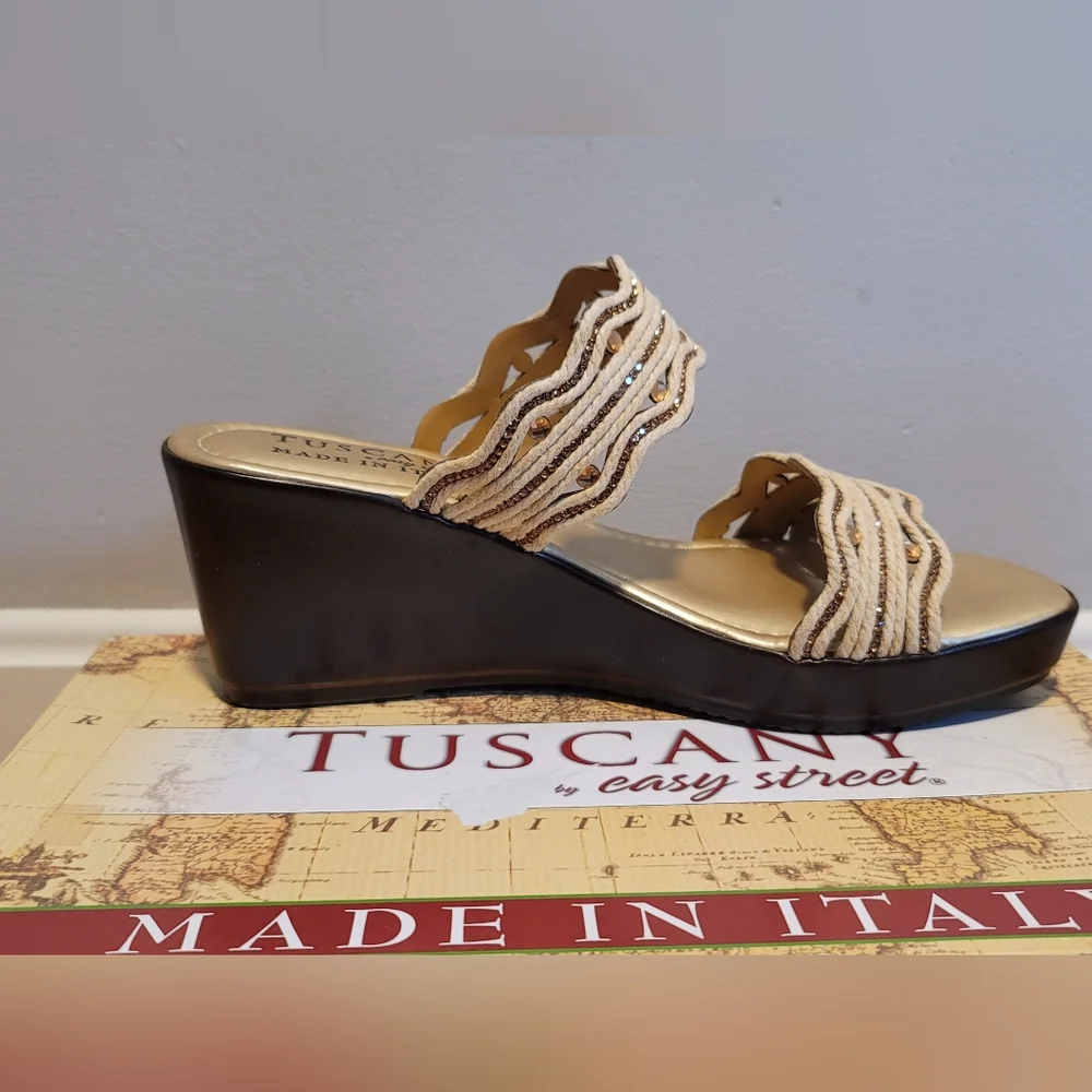 NIB TUSCANY Easy Street Selva Wedge Made in Italy Natural Gold Heel Sandals 7W